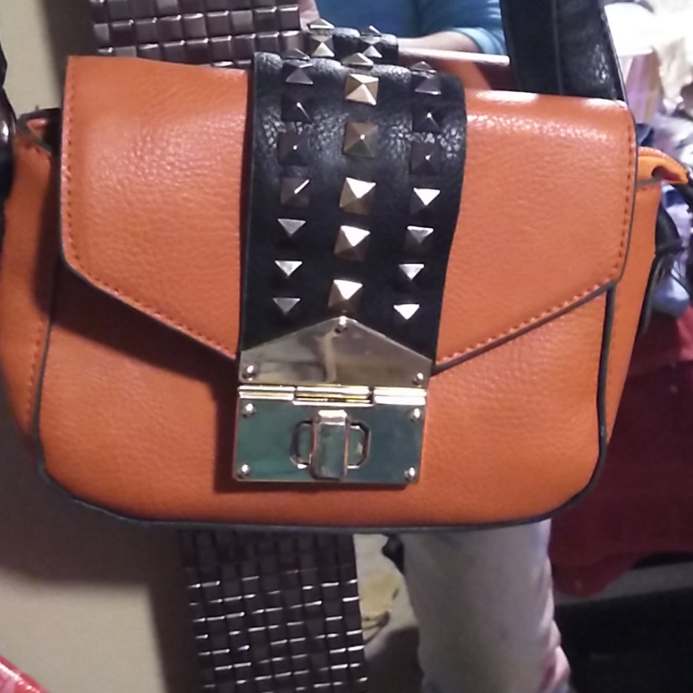 Purse - Picture 2 of 12
